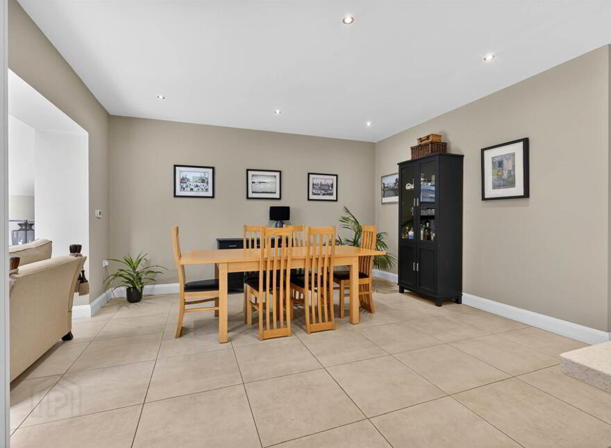 8 Richmond Wood, Lisburn, BT27 4FA