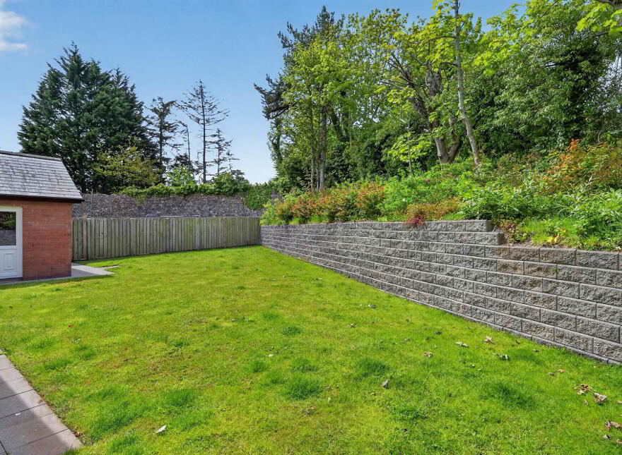 8 Richmond Wood, Lisburn, BT27 4FA