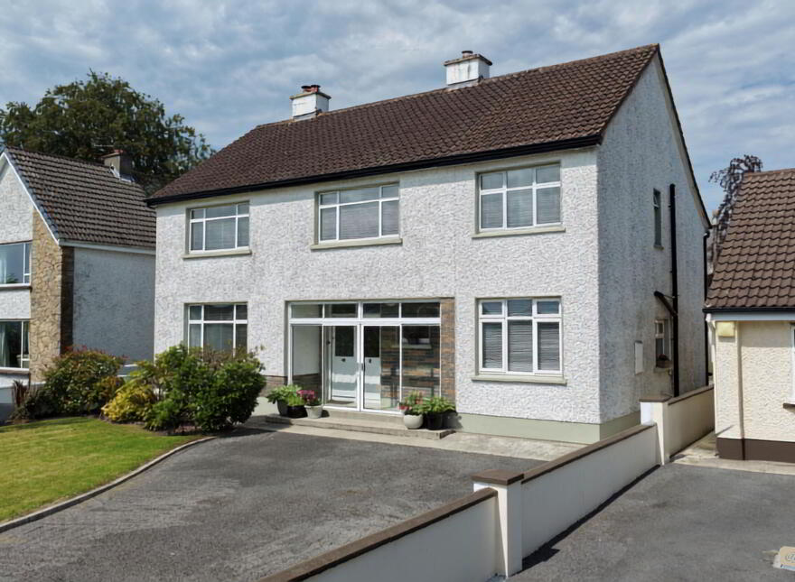 8 Shannon Lodge, Carrick-On-Shannon, N41F229