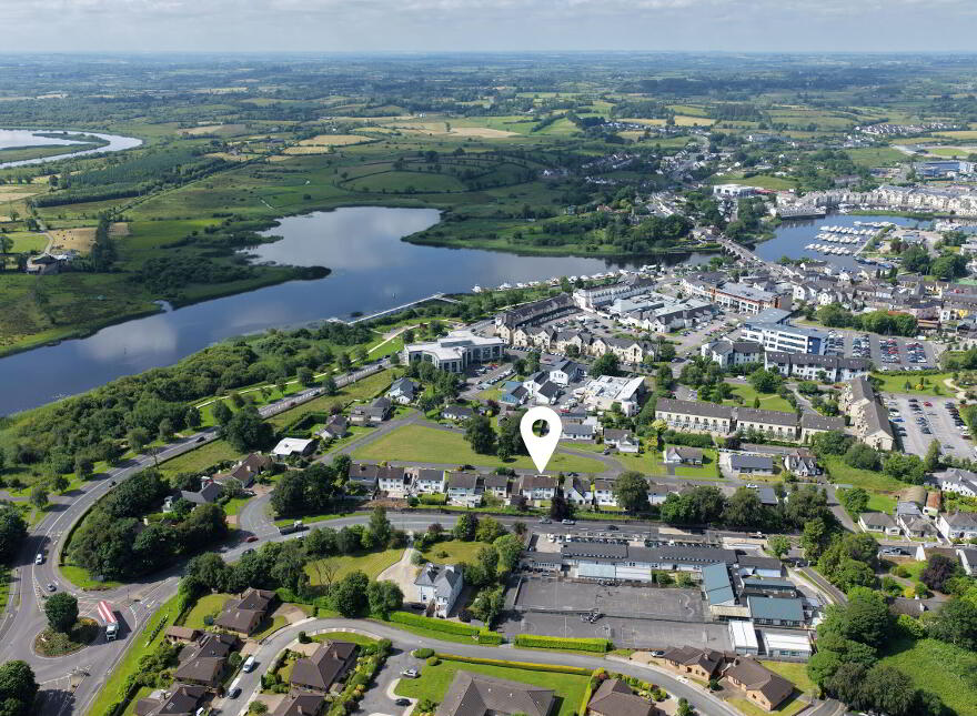 8 Shannon Lodge, Carrick-On-Shannon, N41F229