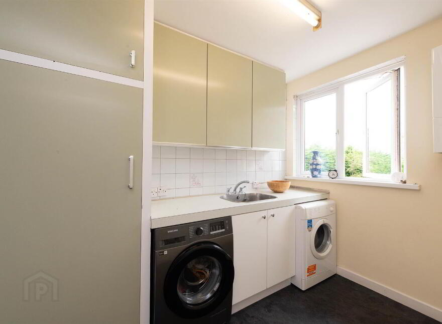 8 Bulls Eye Park, Downpatrick, BT30 6RX