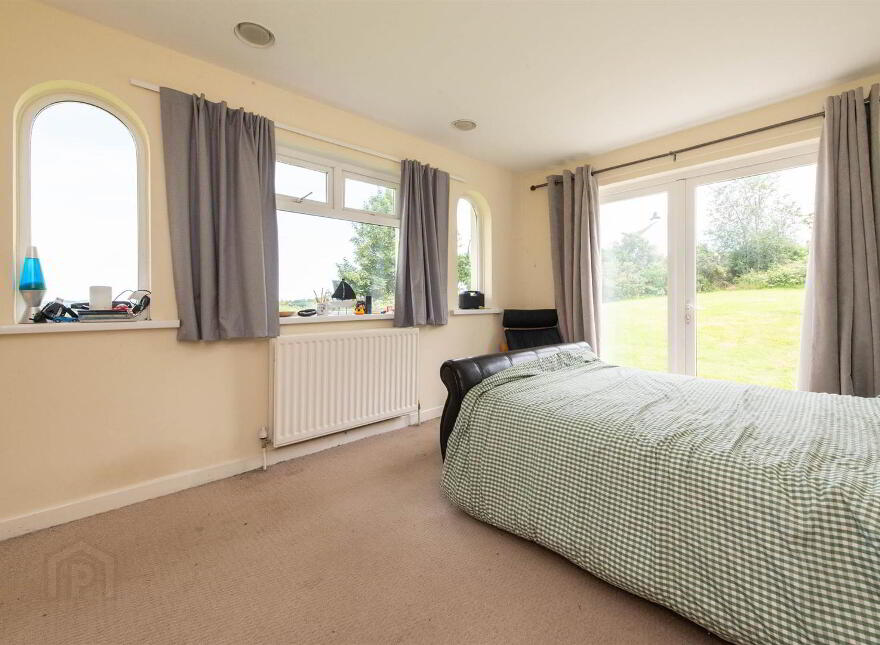 8 Bulls Eye Park, Downpatrick, BT30 6RX