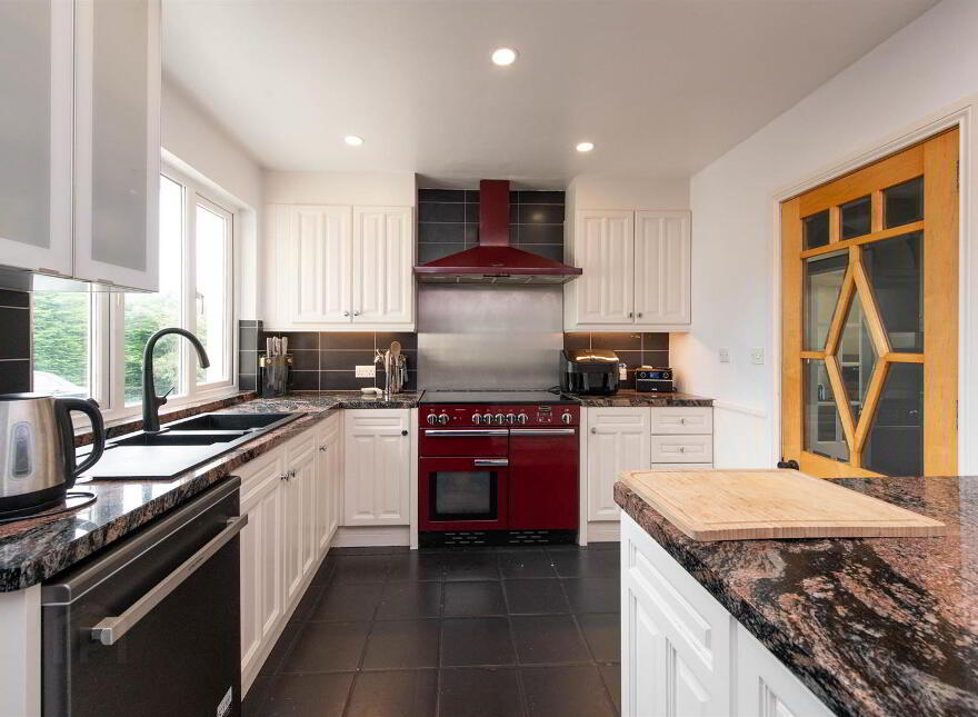 8 Bulls Eye Park, Downpatrick, BT30 6RX