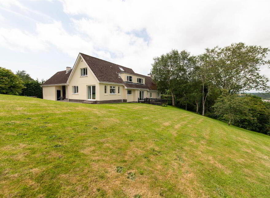 8 Bulls Eye Park, Downpatrick, BT30 6RX