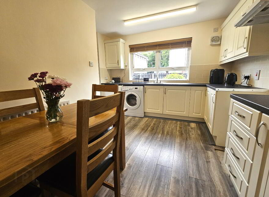 72 Rathkyle, Antrim, BT41 1LQ