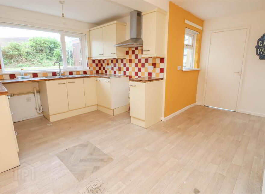 27 Brooklands Road, Dundonald, Belfast, BT16 2PD