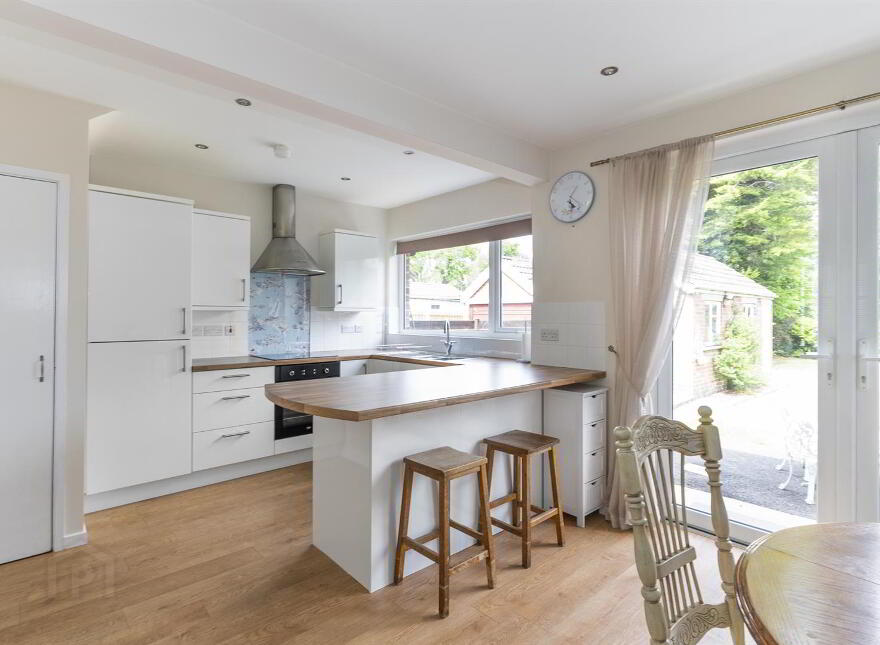 58 North Sperrin, Belfast, BT5 7HU