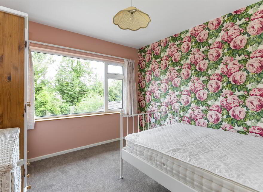 58 North Sperrin, Belfast, BT5 7HU
