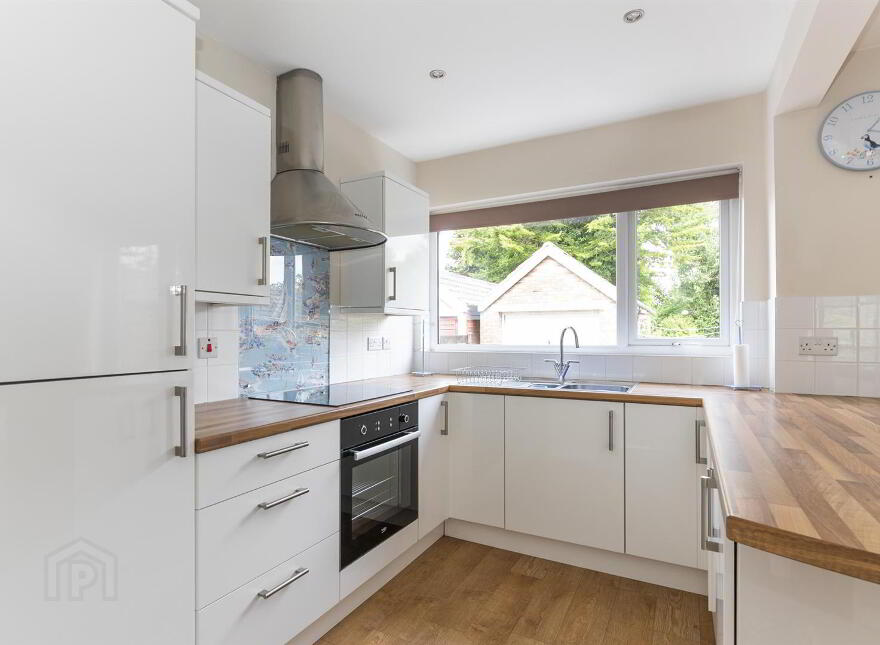 58 North Sperrin, Belfast, BT5 7HU