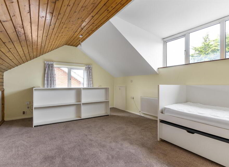 58 North Sperrin, Belfast, BT5 7HU