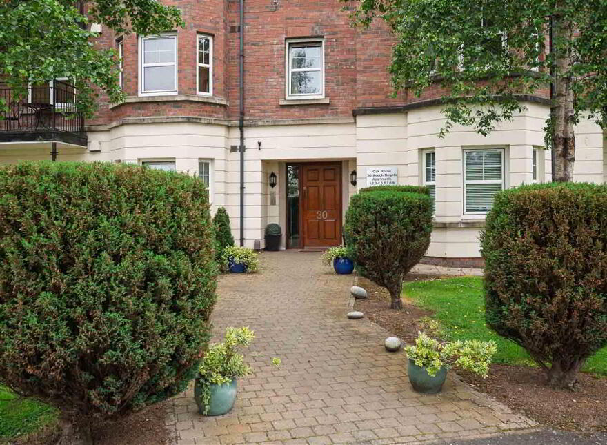 Apartment 8 Oak House 30 Beech Heights, Belfast, BT7 3LQ