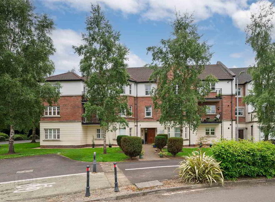 Apartment 8 Oak House 30 Beech Heights, Belfast, BT7 3LQ