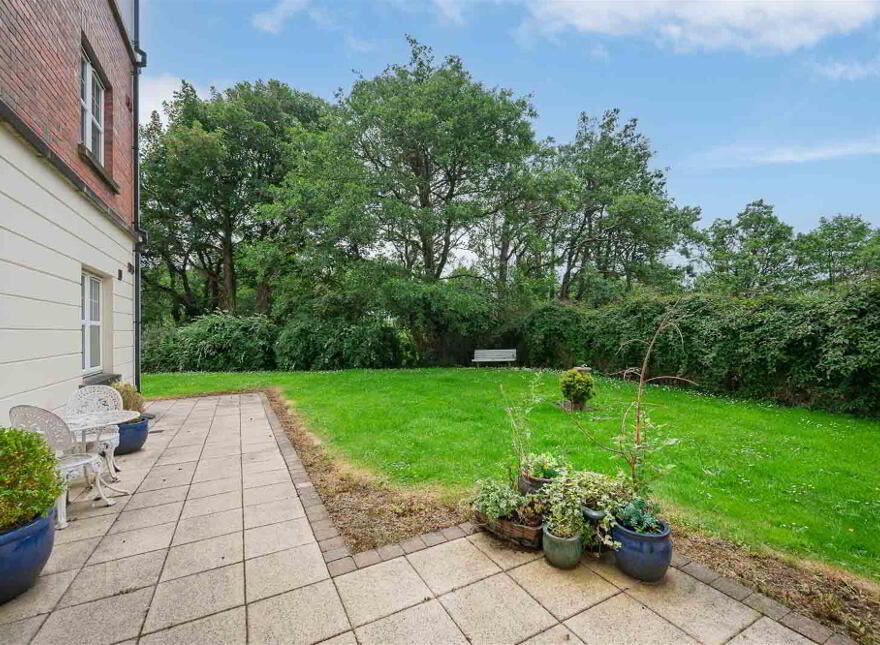 Apartment 8 Oak House 30 Beech Heights, Belfast, BT7 3LQ