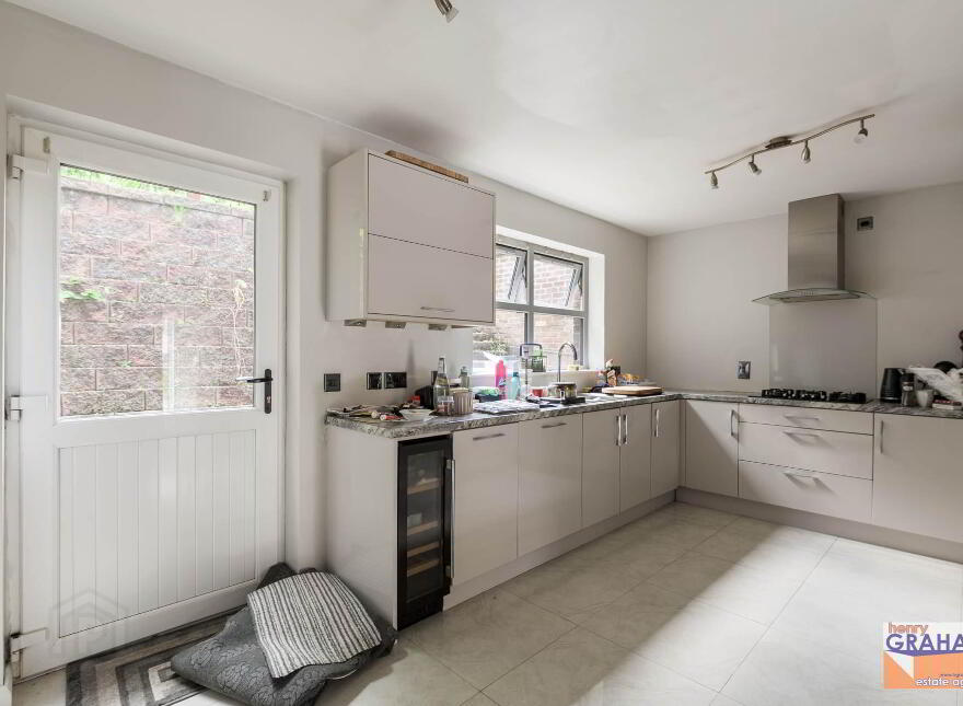 1a Lawnmount Crescent, Lisburn, BT27 4TT