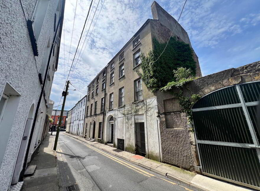 6 Wolfe Tone Street, Clonmel, E91XV57