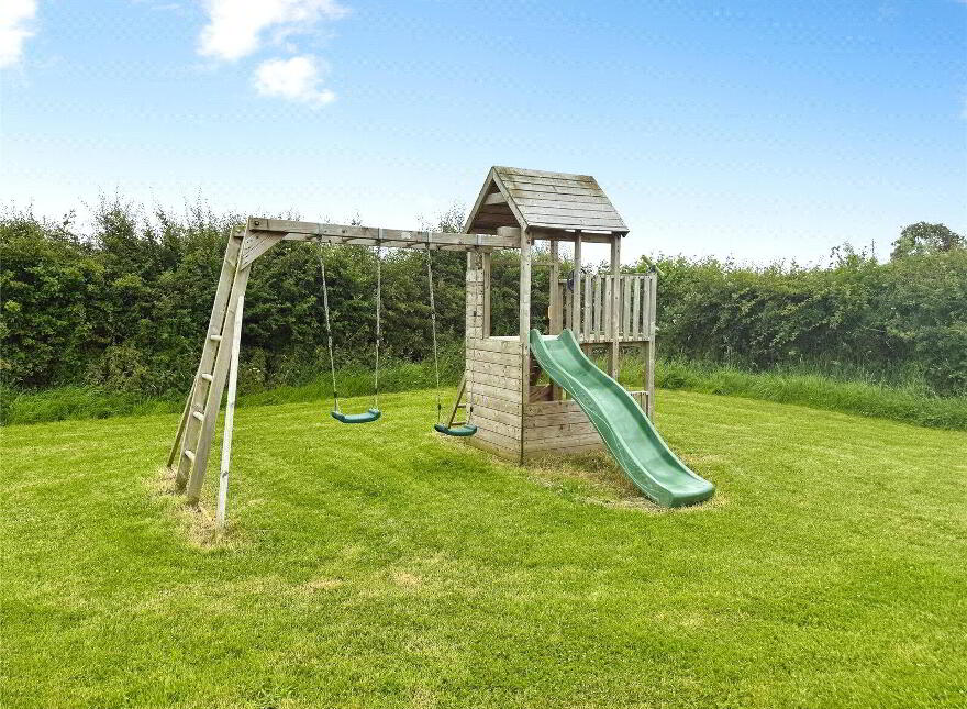 10 Portlee Road, Randalstown, BT41 3LX