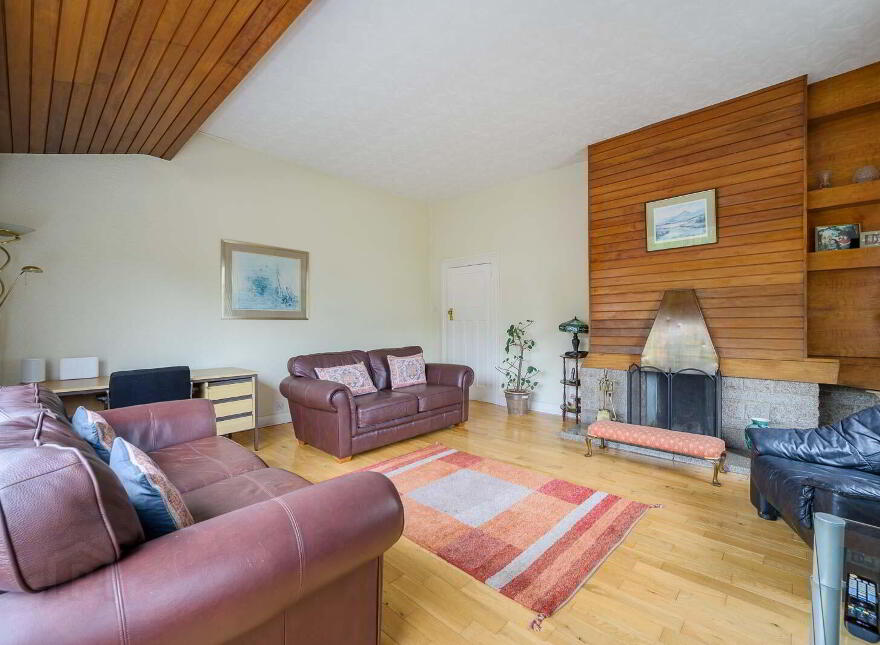 7 Glen Road, Holywood, BT18 0HB