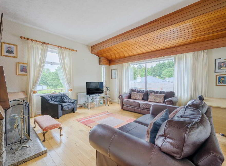 7 Glen Road, Holywood, BT18 0HB