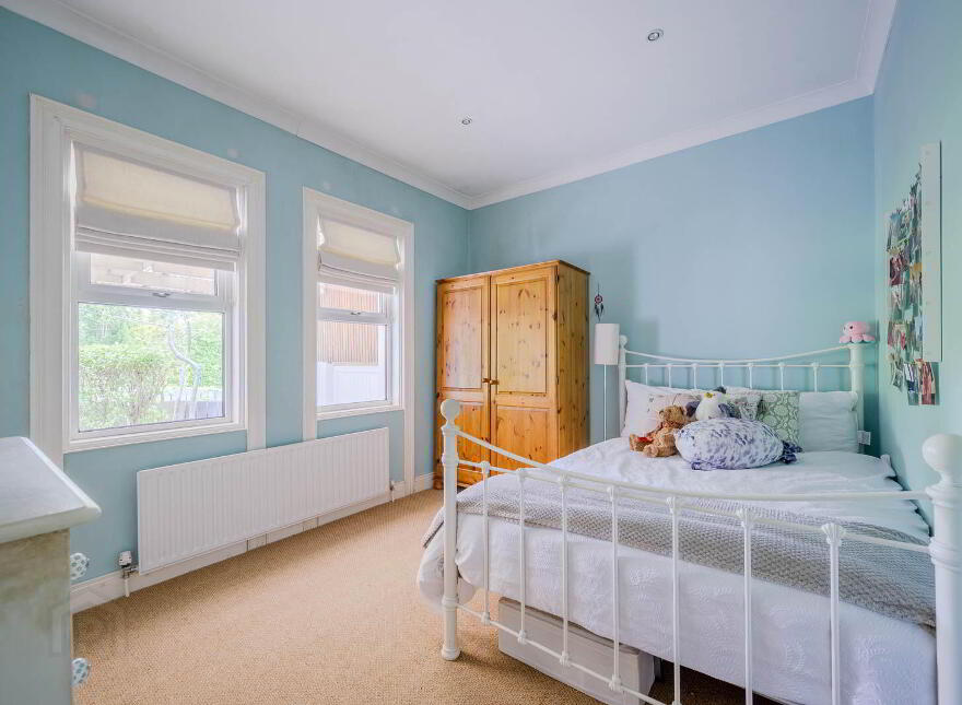 7 Glen Road, Holywood, BT18 0HB