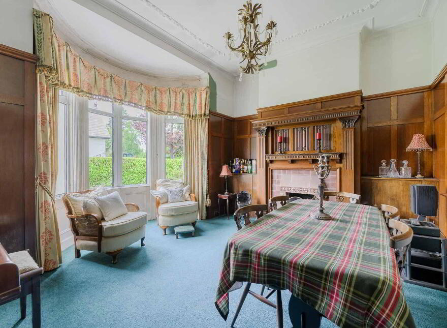 7 Glen Road, Holywood, BT18 0HB