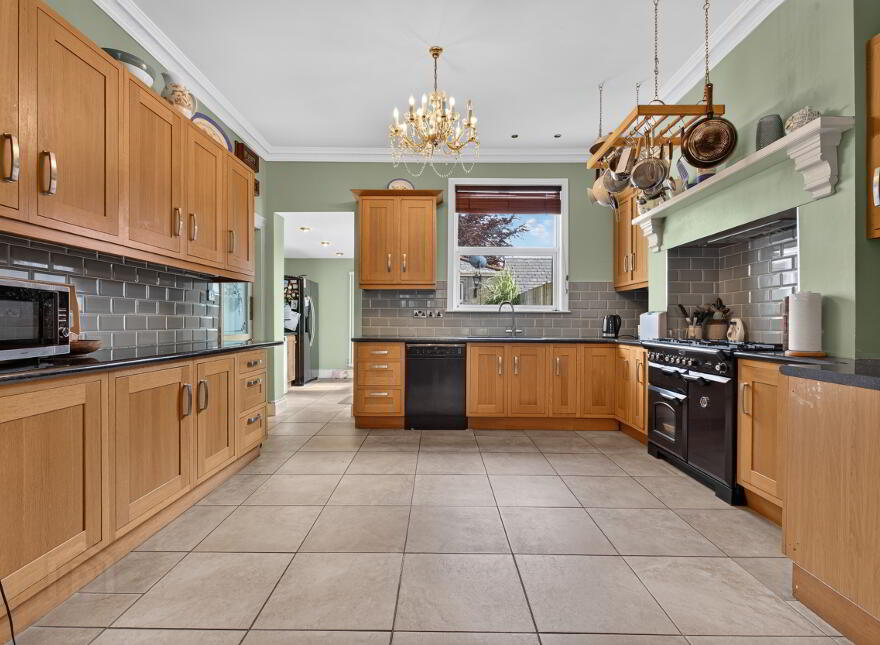 98 Galgorm Road, Ballymena, BT42 1AA