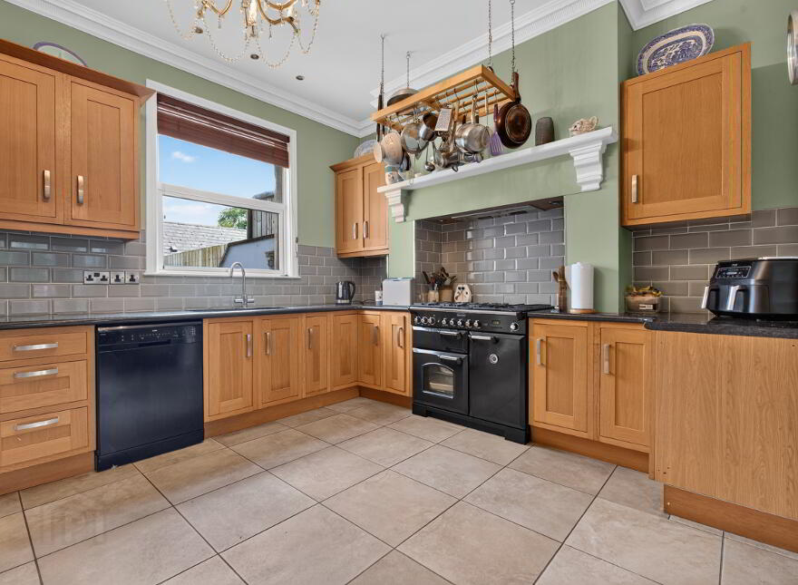 98 Galgorm Road, Ballymena, BT42 1AA