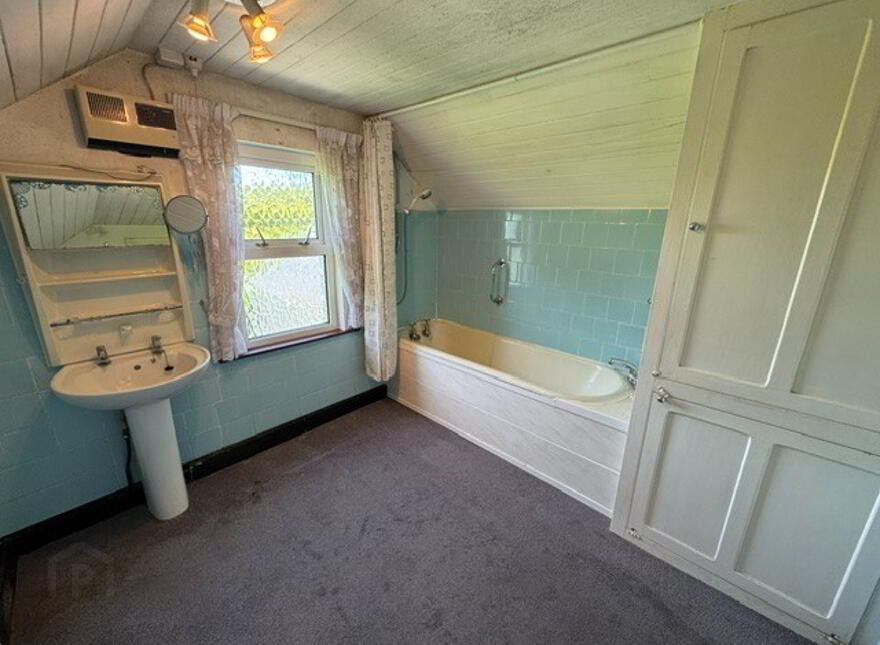 96 Low Road, Islandmagee, BT40 3RD