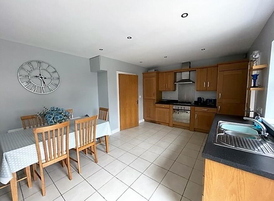 STUDENT/PROFESSIONAL LET, 1 Willow Court, Coleraine, BT52 2RD