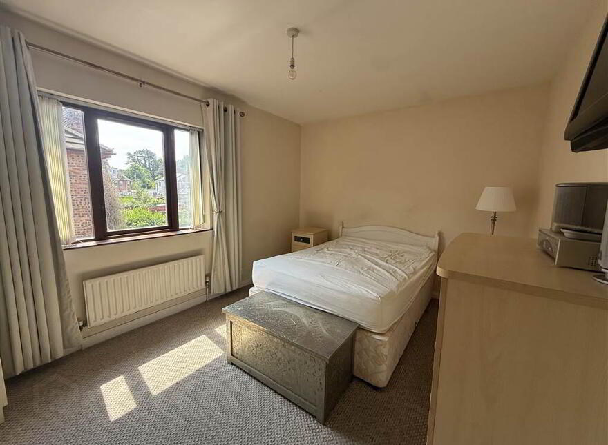 6 Lyme Grove, Dunmurry, Belfast, BT17 9RG