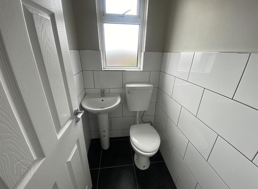 25 Hamilton Gardens, Lisburn, BT28 2BD