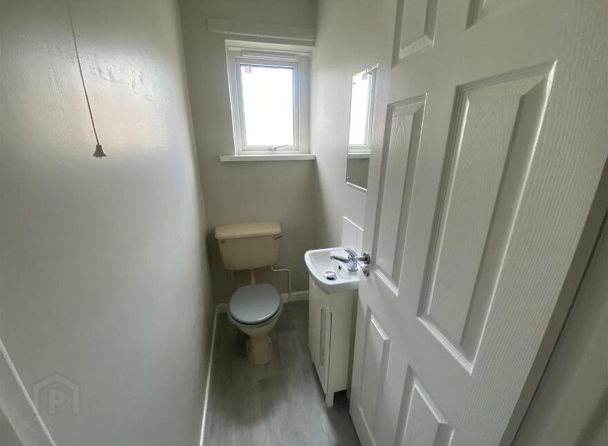 25 Hamilton Gardens, Lisburn, BT28 2BD