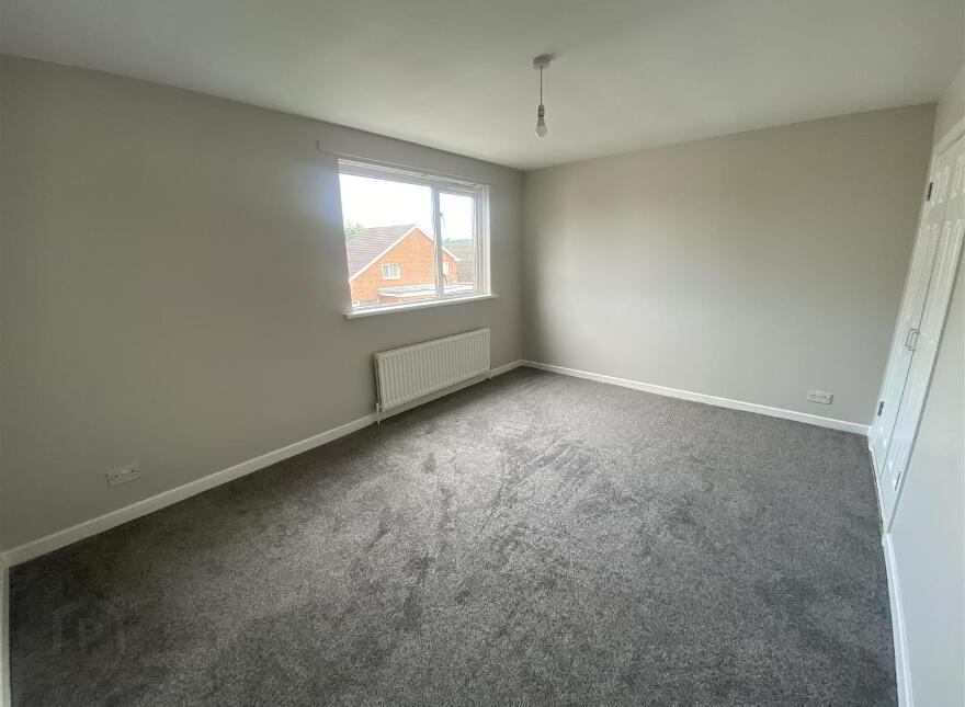 25 Hamilton Gardens, Lisburn, BT28 2BD