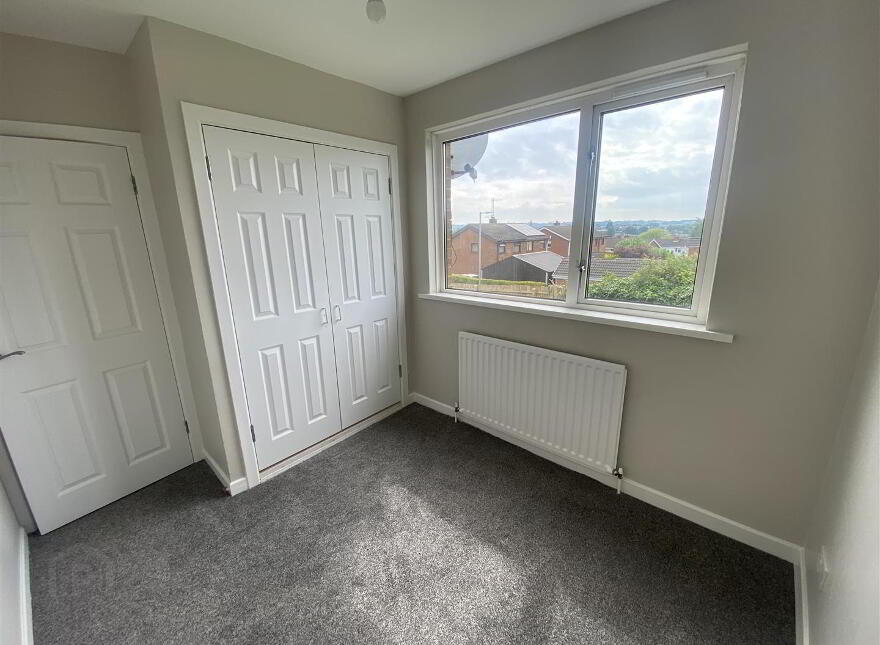 25 Hamilton Gardens, Lisburn, BT28 2BD