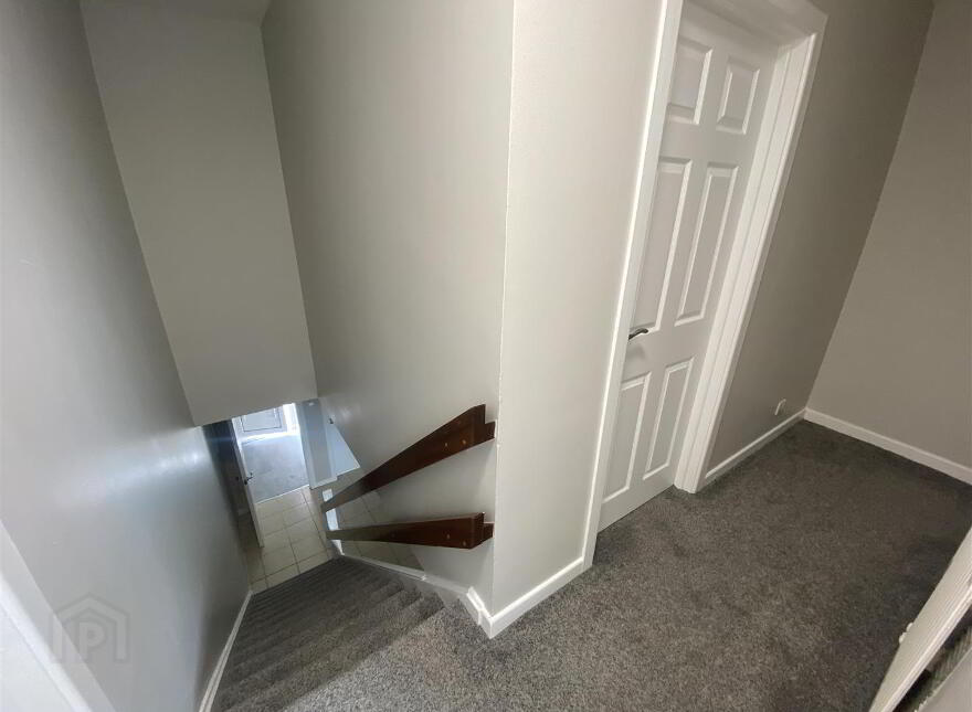 25 Hamilton Gardens, Lisburn, BT28 2BD