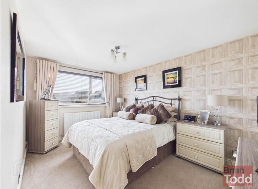 Argyll Avenue, Larne, BT40 2JX