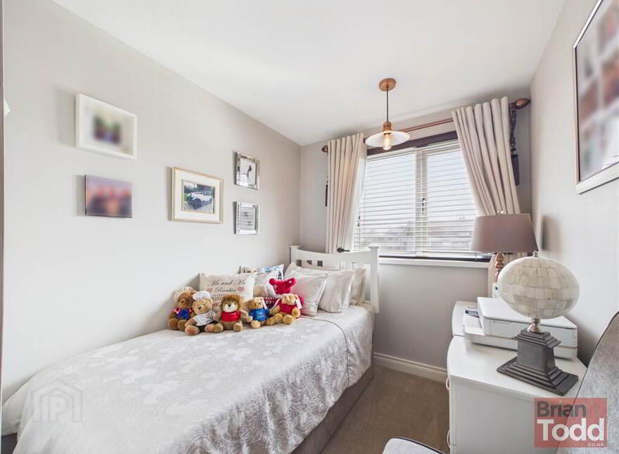 Argyll Avenue, Larne, BT40 2JX