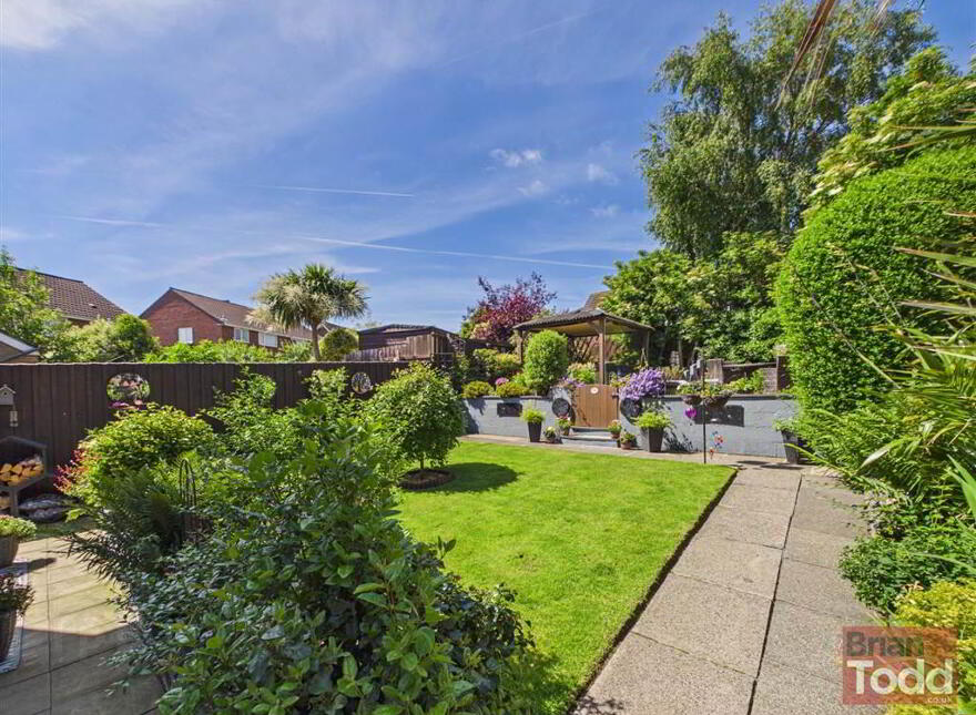 Argyll Avenue, Larne, BT40 2JX