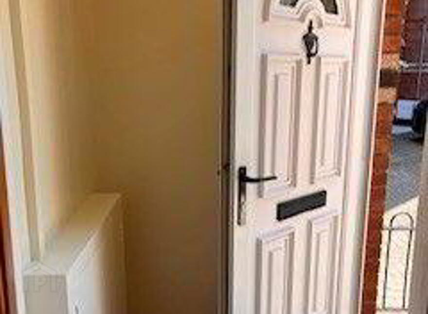 50 Saint George's Gardens, Belfast, BT12 5FJ