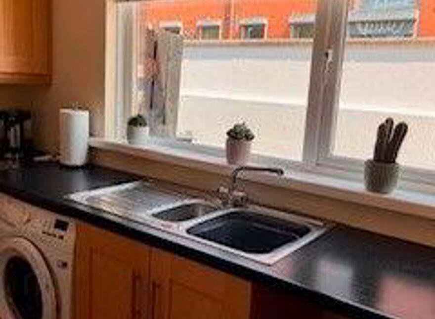 50 Saint George's Gardens, Belfast, BT12 5FJ