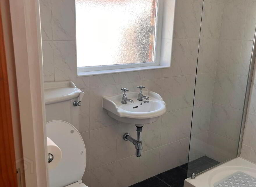 50 Saint George's Gardens, Belfast, BT12 5FJ
