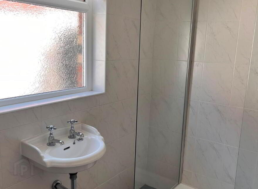 50 Saint George's Gardens, Belfast, BT12 5FJ