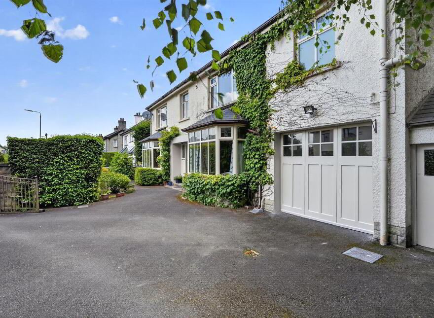 10 Shrewsbury Drive, Belfast, BT9 6PL