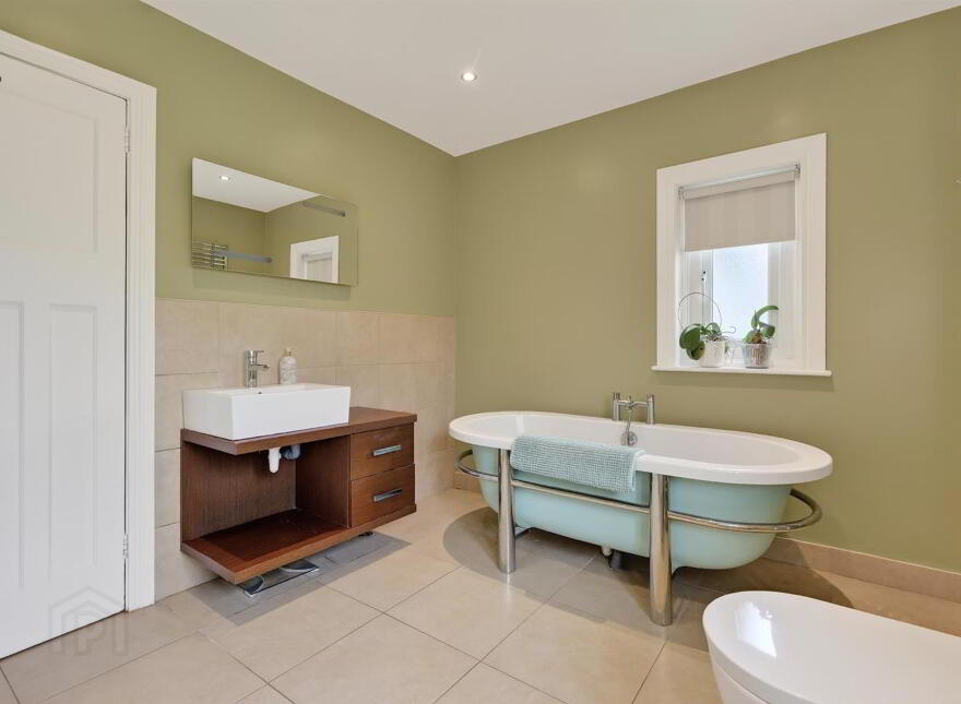 10 Shrewsbury Drive, Belfast, BT9 6PL