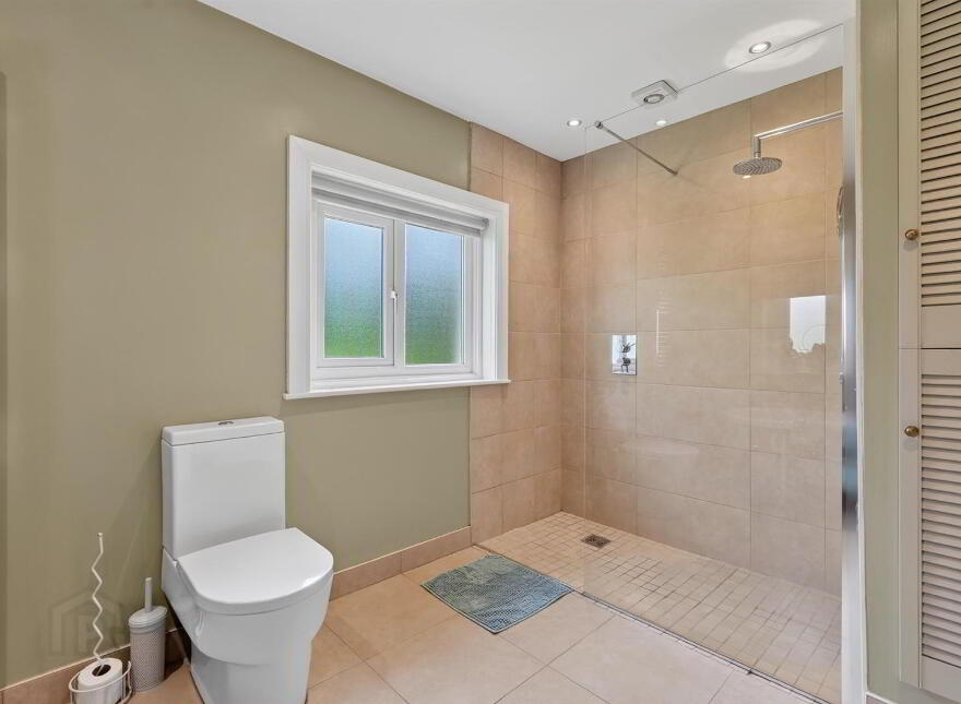 10 Shrewsbury Drive, Belfast, BT9 6PL
