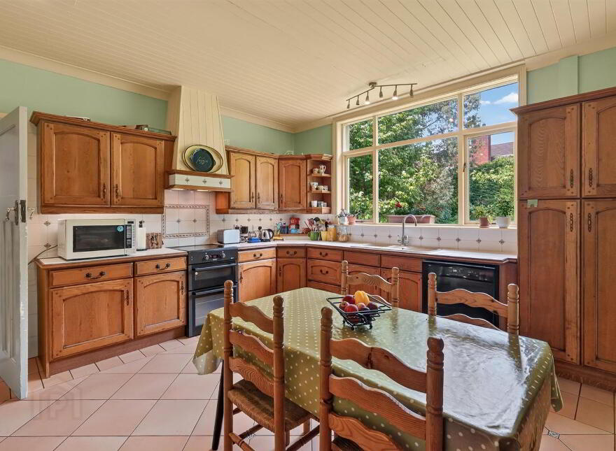 10 Shrewsbury Drive, Belfast, BT9 6PL