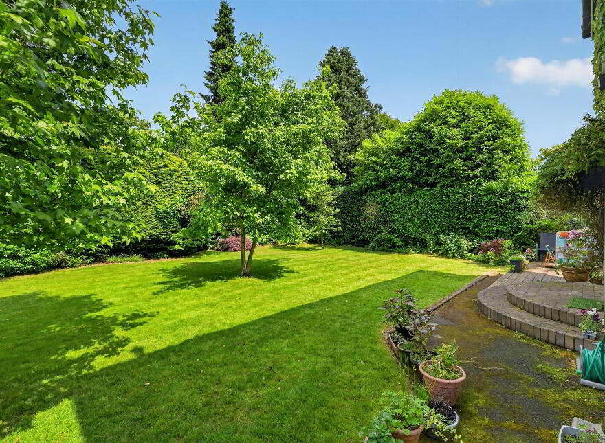 10 Shrewsbury Drive, Belfast, BT9 6PL
