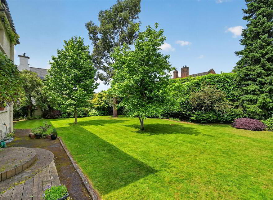 10 Shrewsbury Drive, Belfast, BT9 6PL