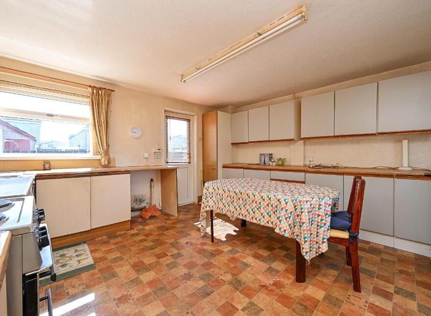 2 Kircubbin Gardens, Bangor, BT19 1SL
