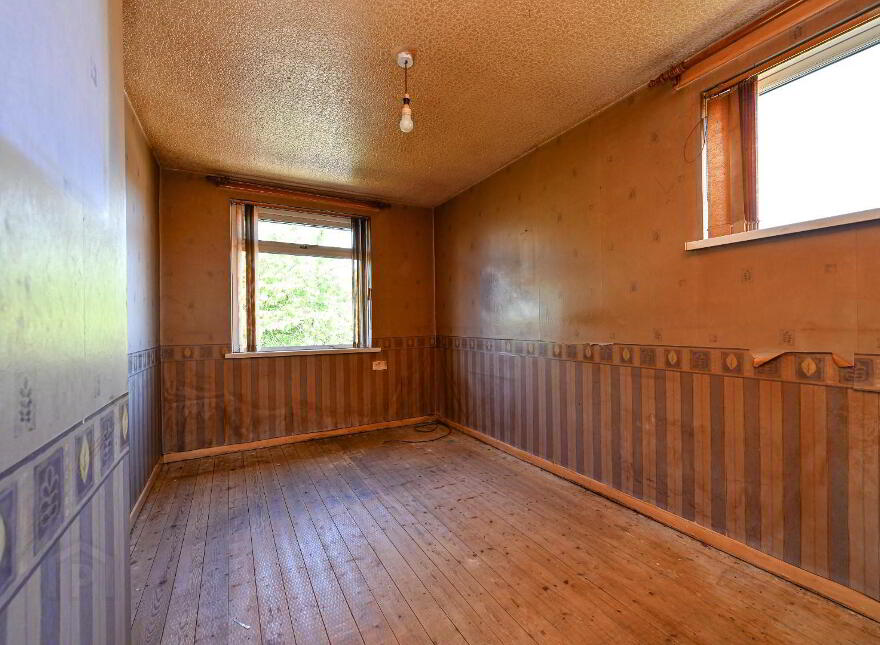 2 Kircubbin Gardens, Bangor, BT19 1SL