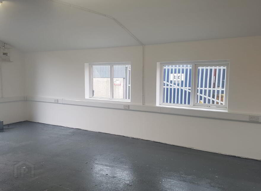 Hillhall Road, Lisburn, BT27 5BU